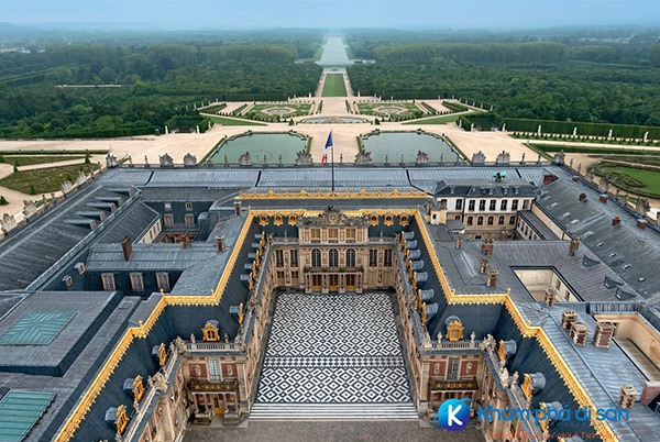 Lâu đài Versailles nguy nga, tráng lệ dưới góc chụp từ trên cao